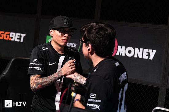 DOTA2 TI14 总决赛 XG 战队再创辉煌 击败 Falcons 取得赛点